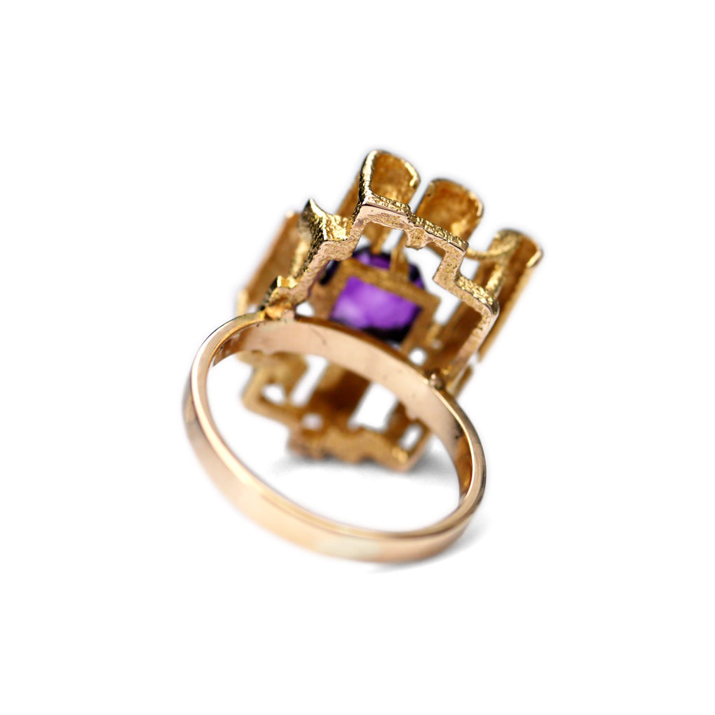 Amethyst Scroll Gold Ring c.1970s