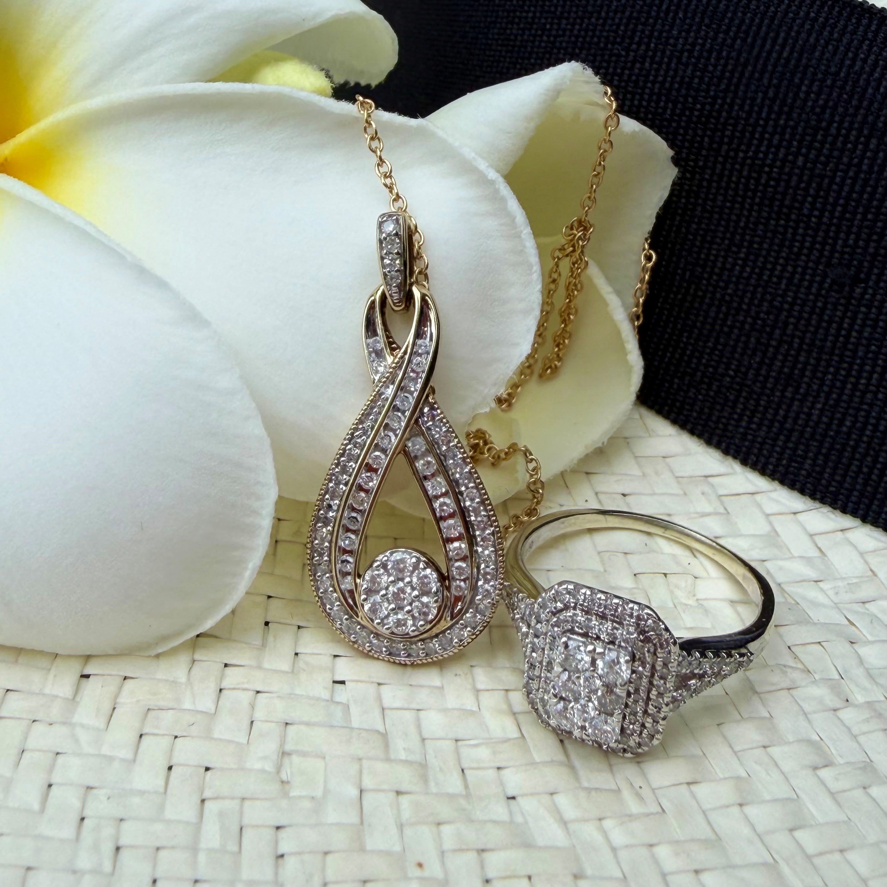 Articulated Diamond Twist Kinetic Pendant Necklace (0.50 carats)