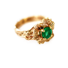 Emerald Flower Power Barked Dress Ring c.1970s