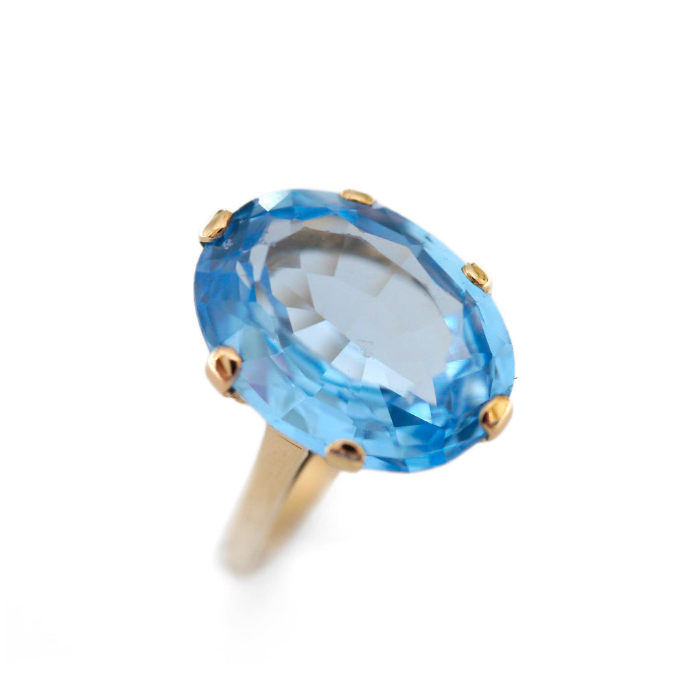 Blue Topaz Vintage Cocktail Ring 1970s