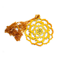 1977 Deakin & Francis Carnation Necklace photographed on a white background