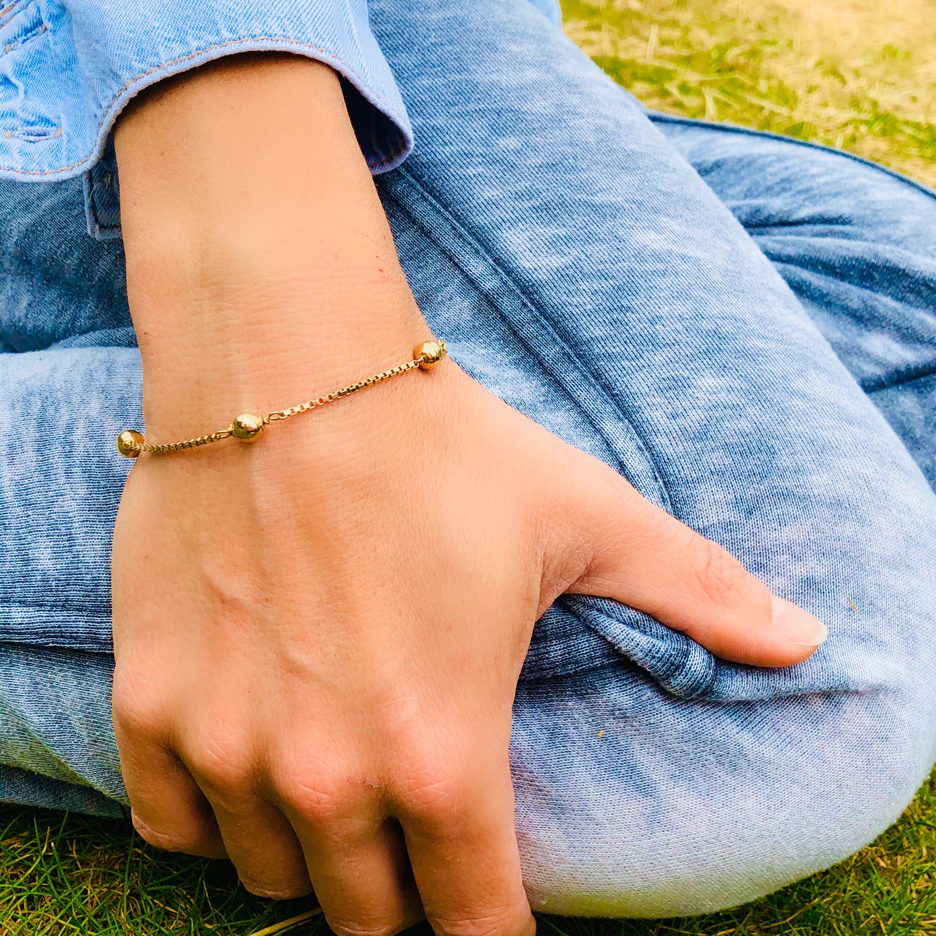 Gold Glorious Gold: Golden Balls Bracelet