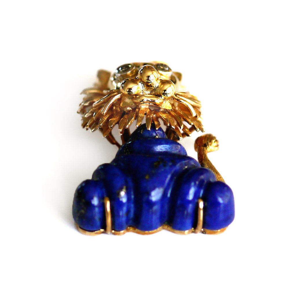 Lavish Lapis Lion Pendant with Dashing Diamond Eyes