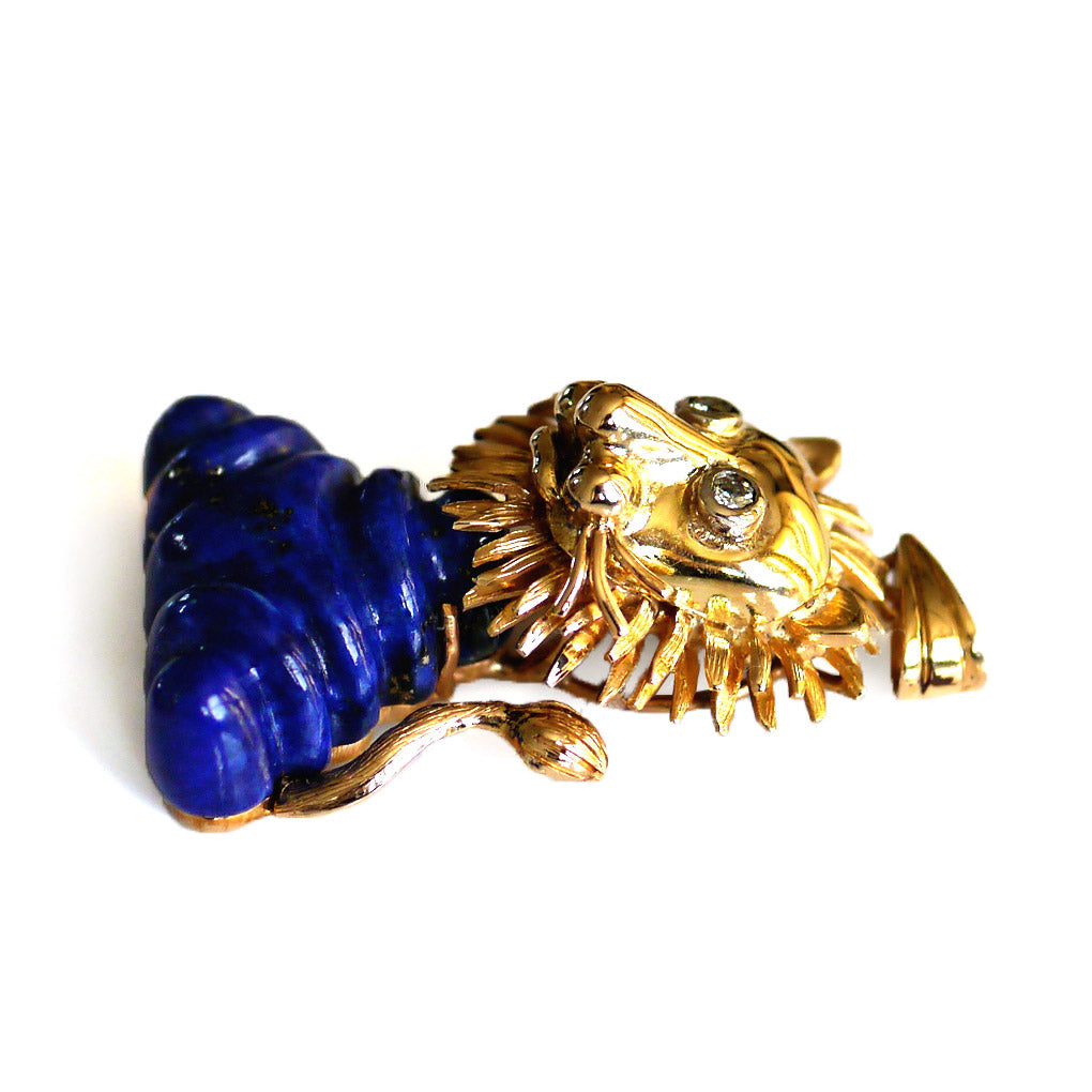Lavish Lapis Lion Pendant with Dashing Diamond Eyes