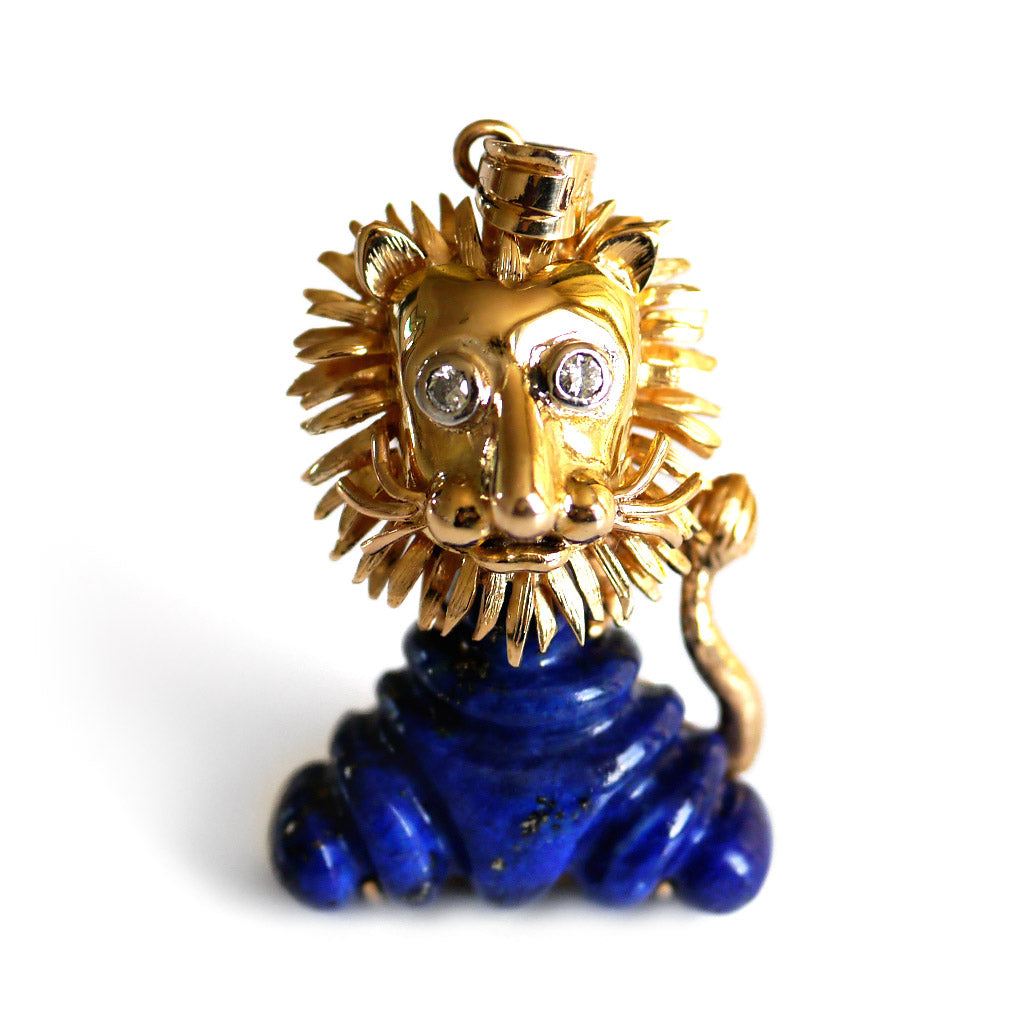 Lavish Lapis Lion Pendant with Dashing Diamond Eyes