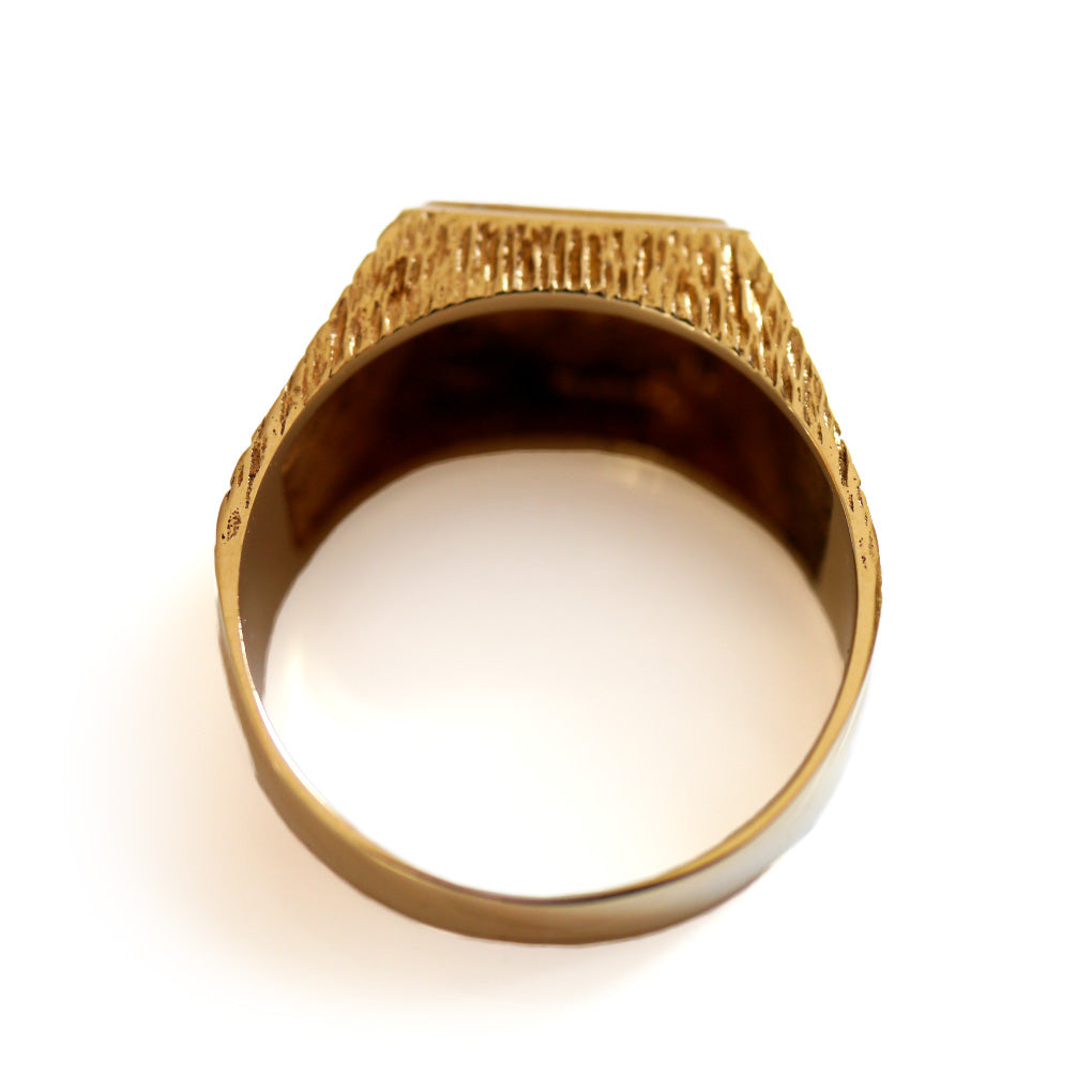 Dazzling Diamond Barked Gold Signet Ring