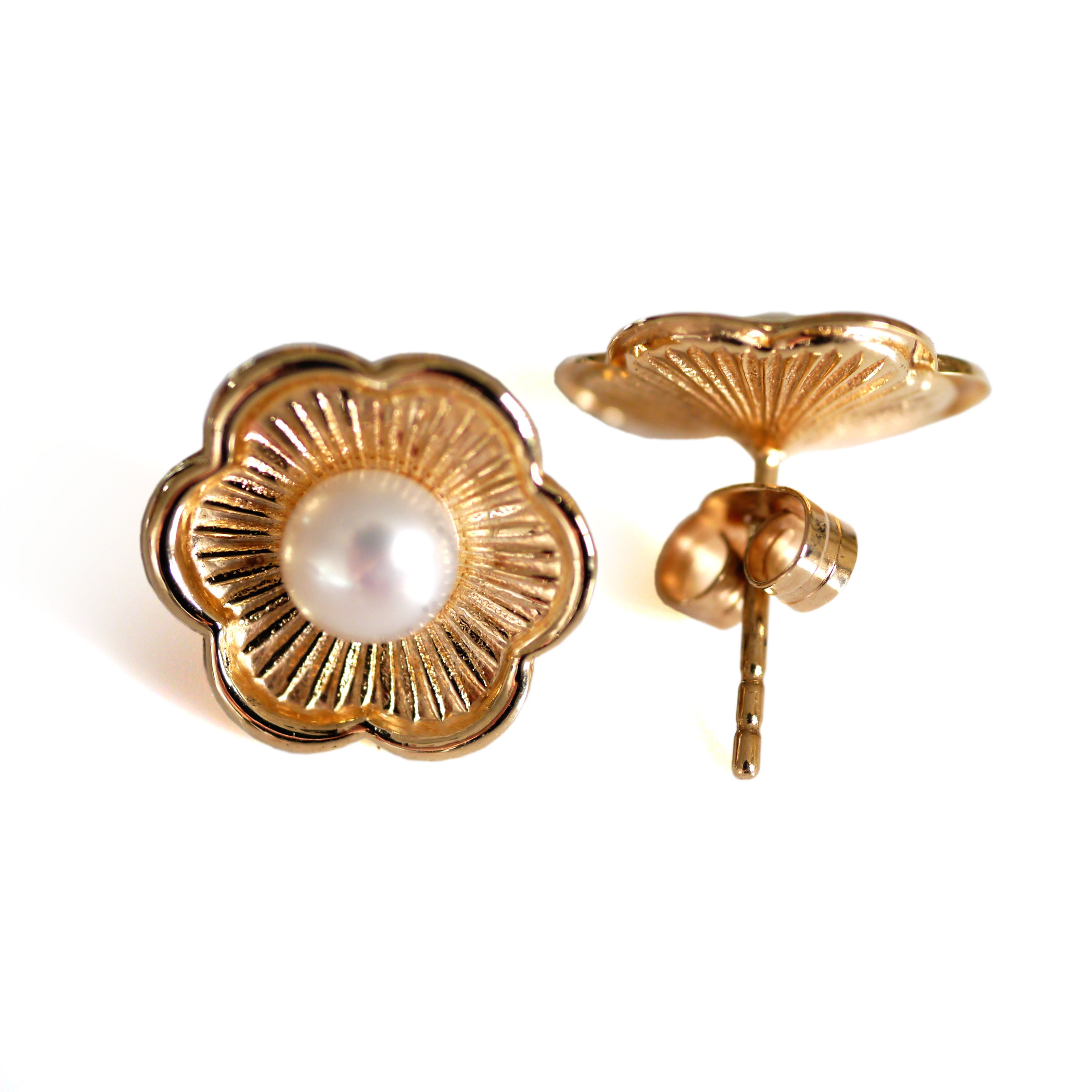 Flower Pearl Studs