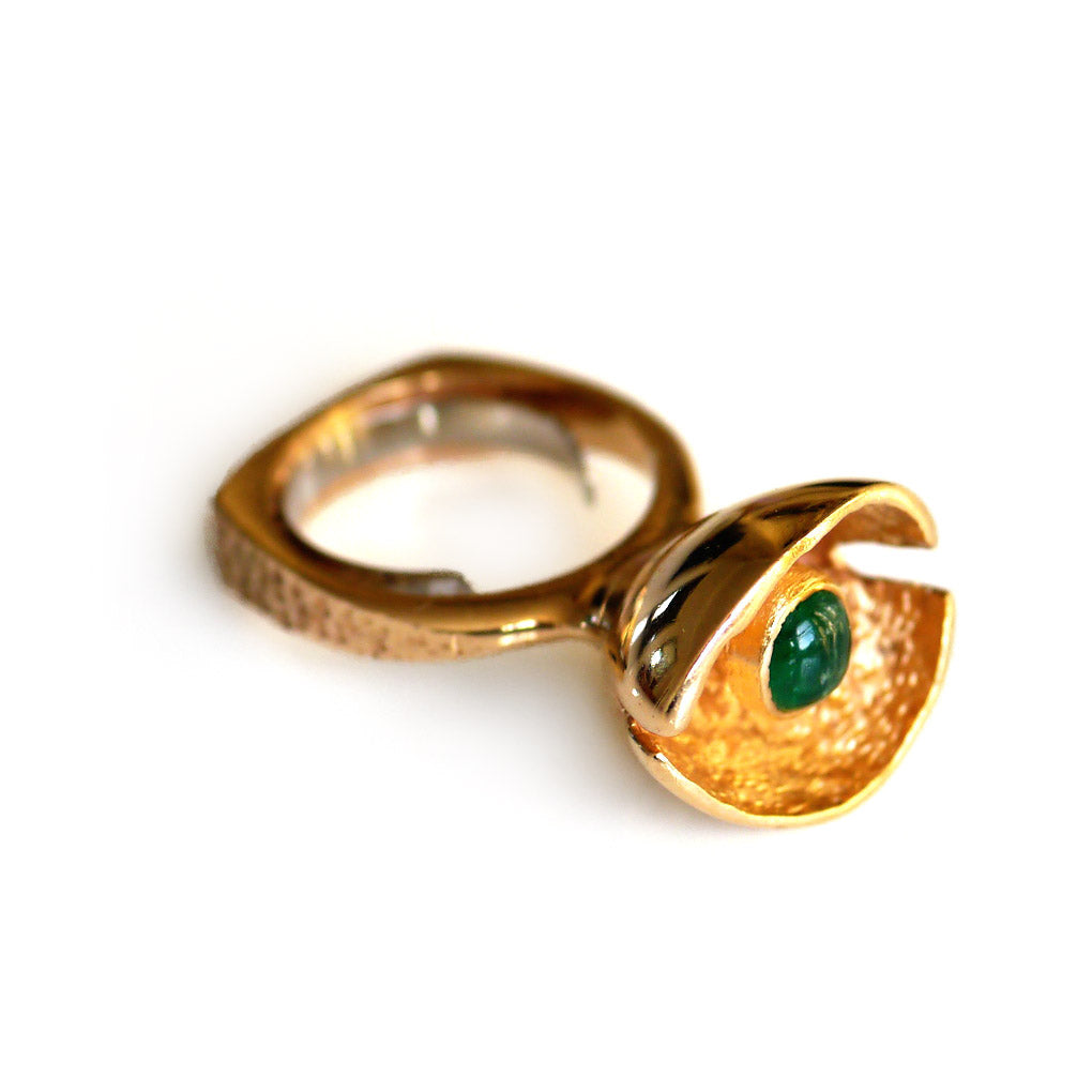 1970s Emerald Vintage Cocktail Ring