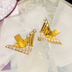 Dazzling Diamond Gold Winged Collar Tips