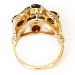 Glittering Garnet Gold Ring