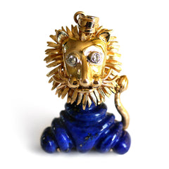 Lavish Lapis Lion Pendant with Dashing Diamond Eyes