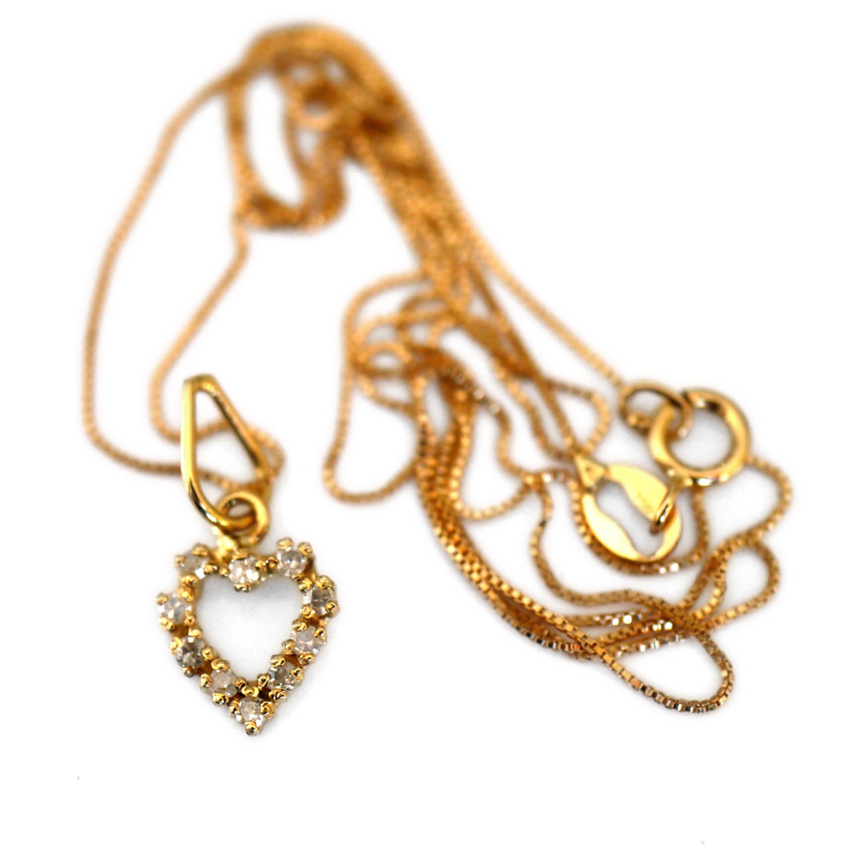 Dazzling Diamond Heart Gold Necklace