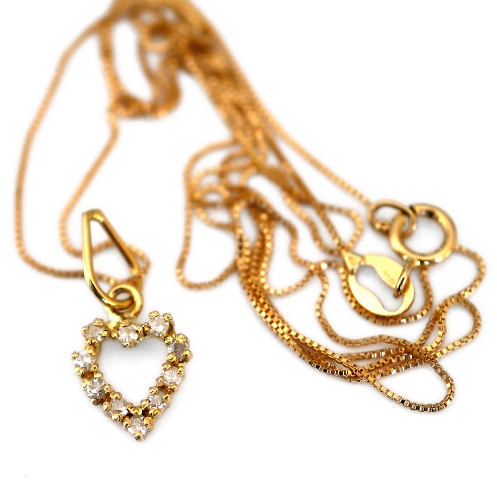 Dazzling Diamond Heart Gold Necklace