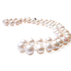 Pearls Girls: Lustrously Little Pearl Necklace (Satin White)