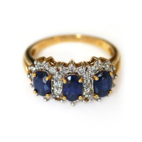 Classic Elegance Vintage Jewellery Three Oval Sapphire and Diamond Ring